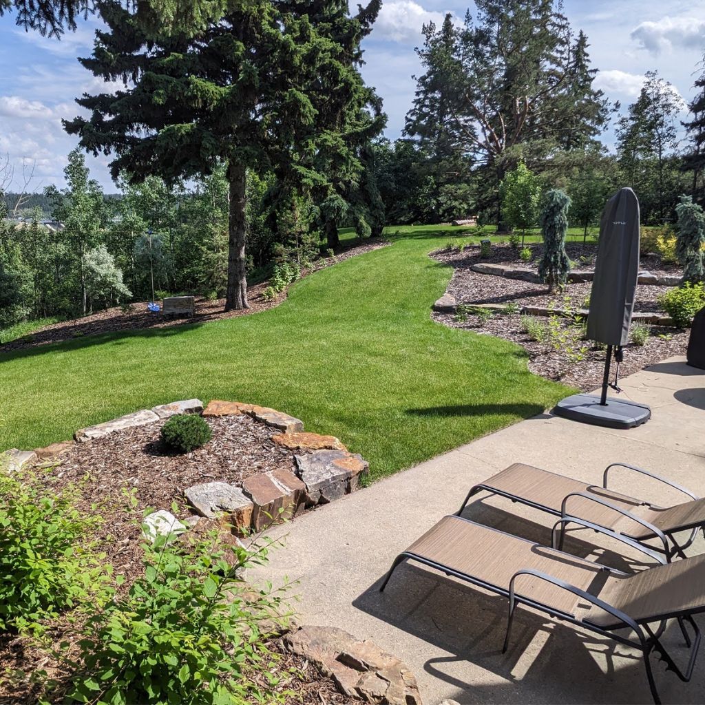 Lawn Care - Max Yardcare+ Edmonton (3)